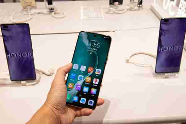 Blížící se Honor X20 (SE) s 90Hz displejem se ukazuje na nových fotografiích
